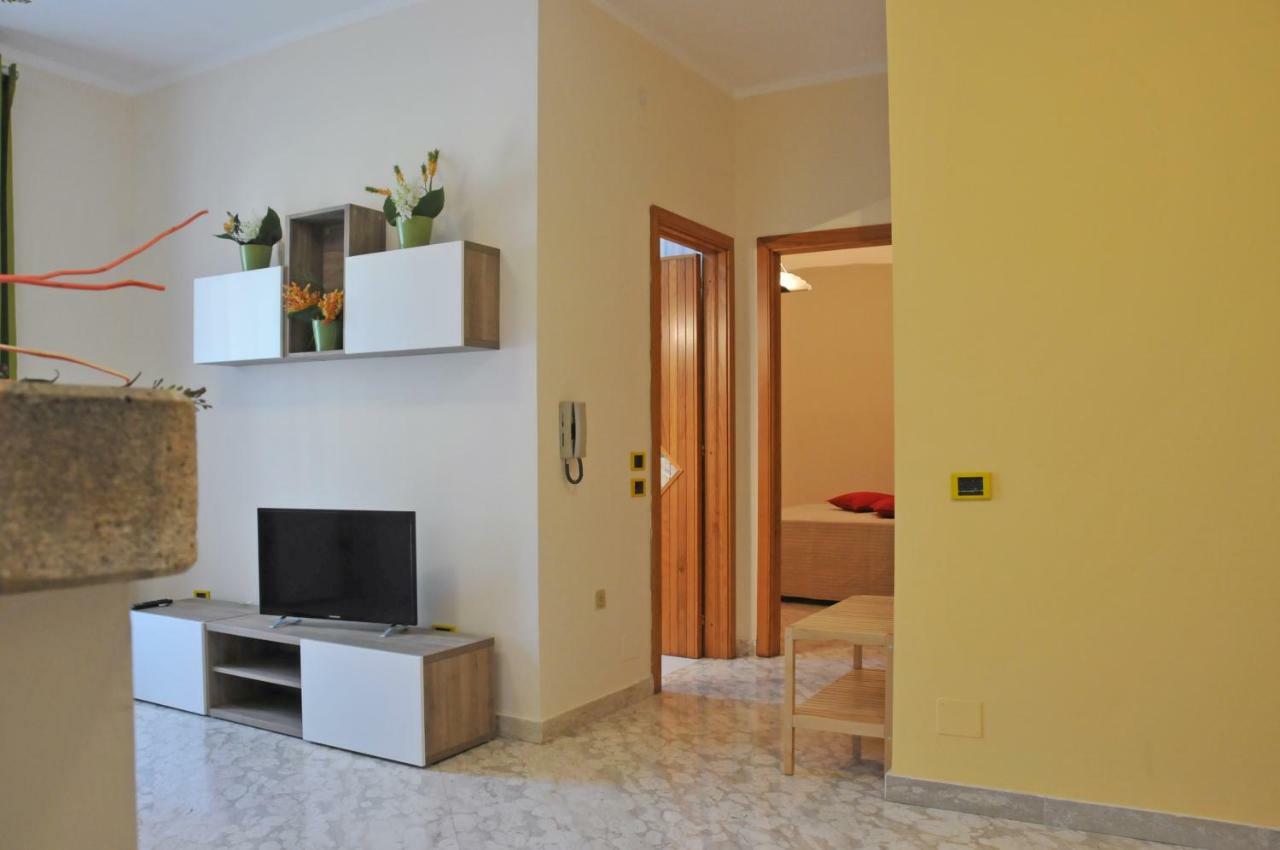Paestum Rosae Bed and Breakfast Exteriör bild